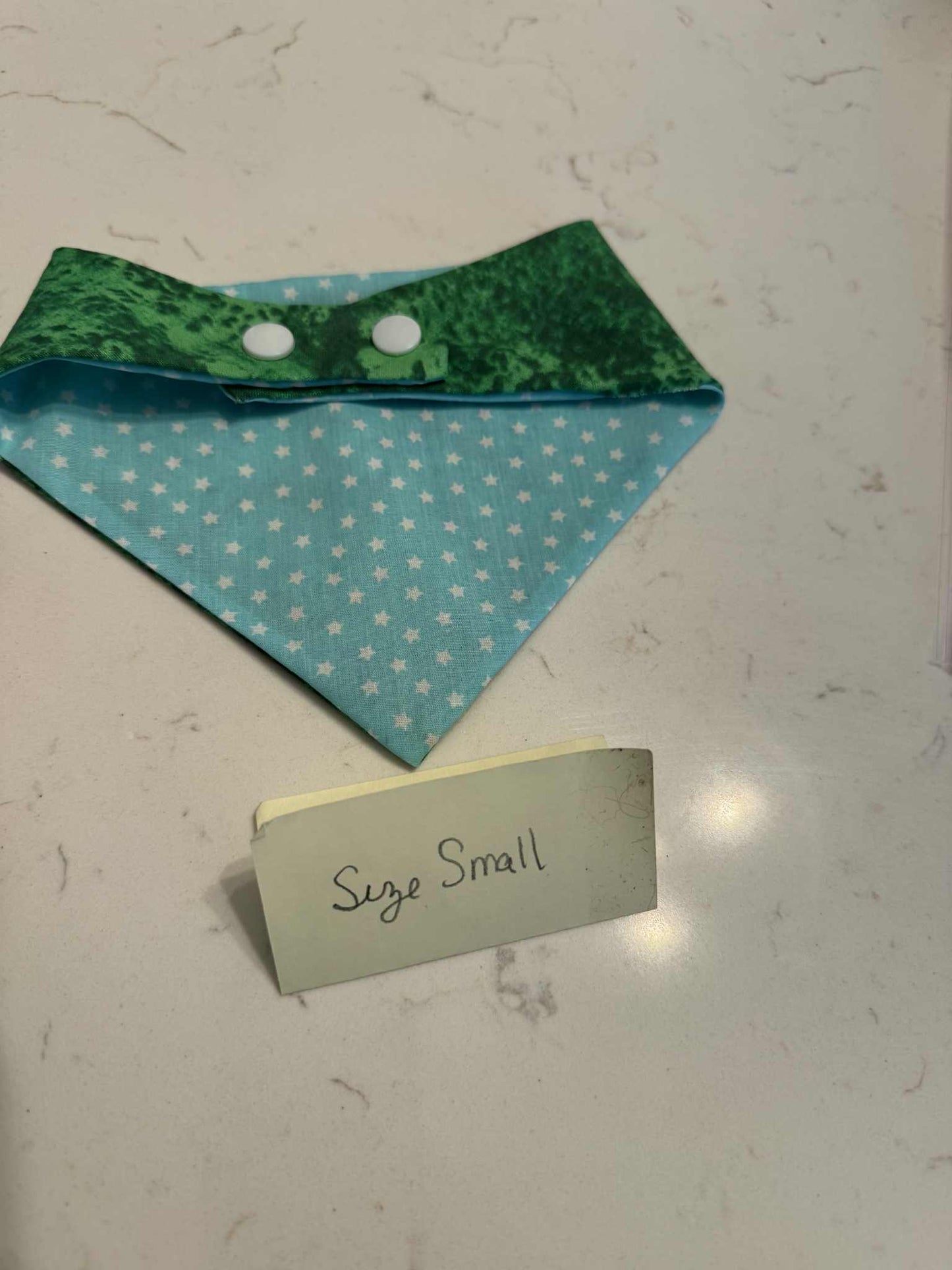 Green and Blue Stars with Snaps