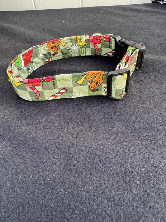 Checkered Grinch Collar and Leash